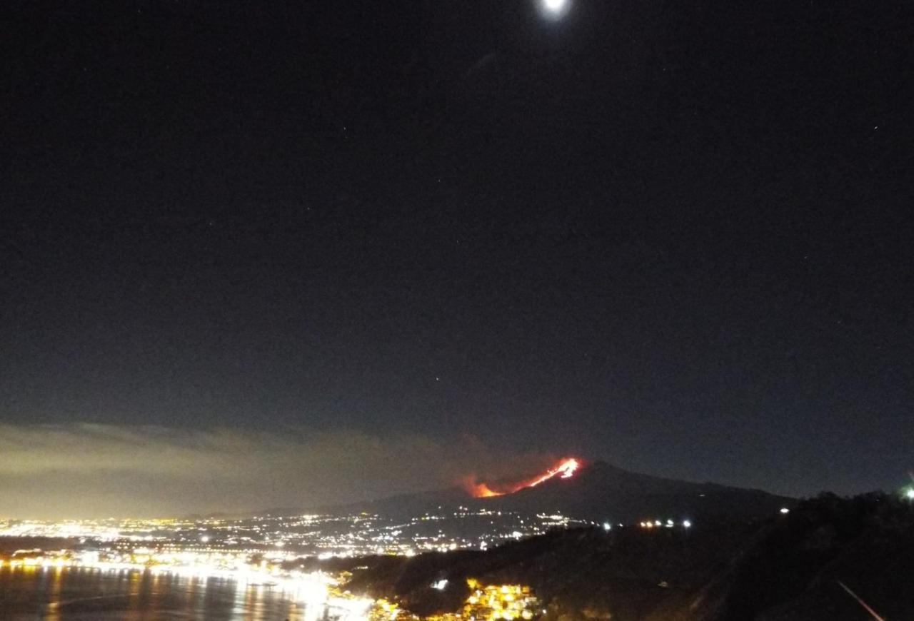Casa Vacanza Tra Etna E Taormina Villa Ginevra Piedimonte Etneo Ngoại thất bức ảnh
